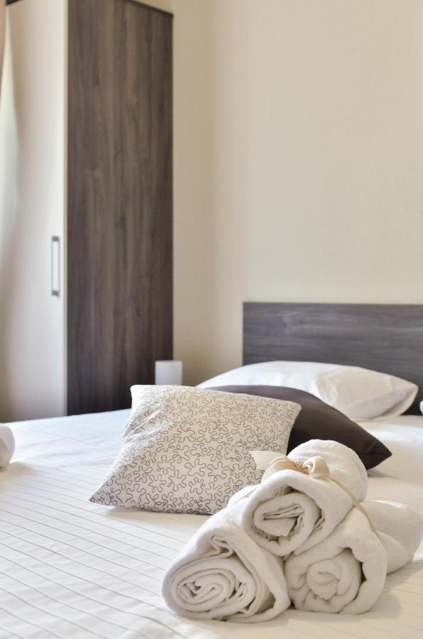 Apartmani Peric 1 Meka Draga Obrovac Esterno foto