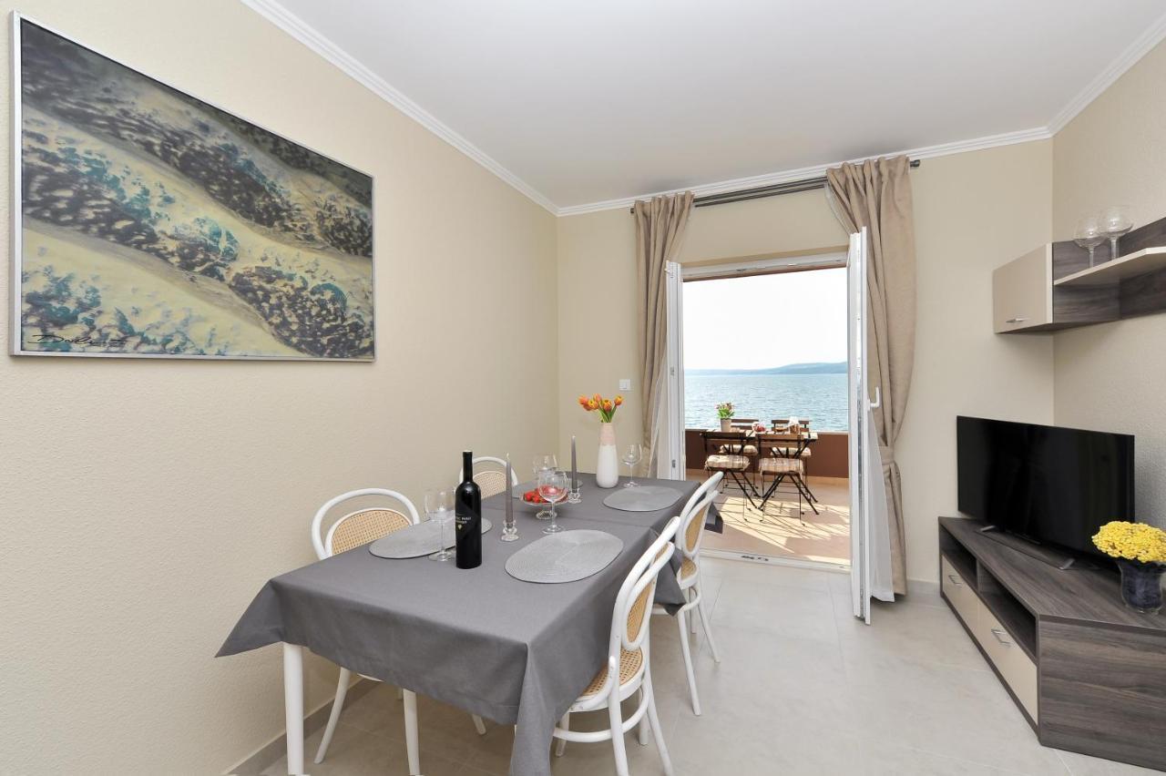 Apartmani Peric 1 Meka Draga Obrovac Esterno foto