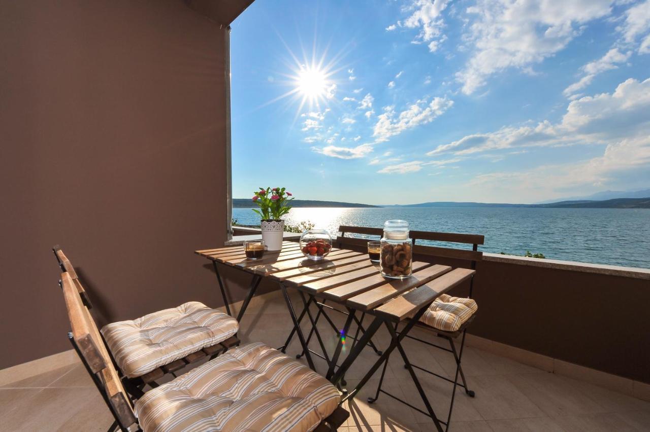 Apartmani Peric 1 Meka Draga Obrovac Esterno foto